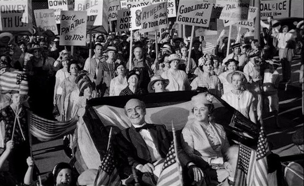 The movie's parade for "Brady"